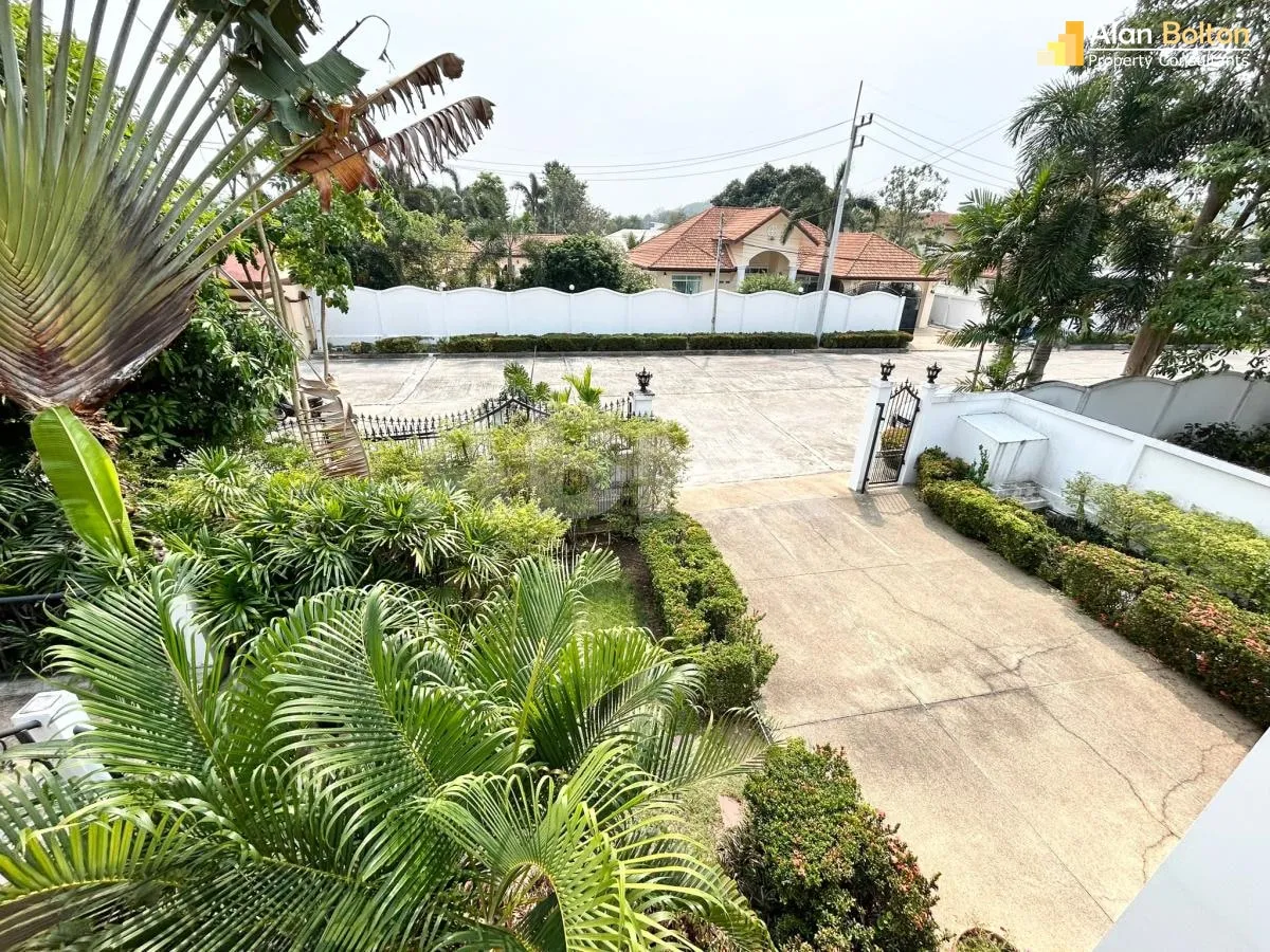 5 Bed 6 Bath Pool Villa In East Pattaya photo 37