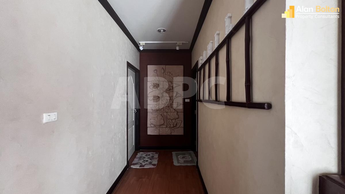 4 Bed 4 Bath in Jomtien HS5569 photo 8