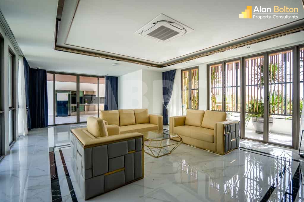 Ultra luxury 7 Bedroom 5 Bathroom Pool Villa in East Pattaya HS5580 photo 6