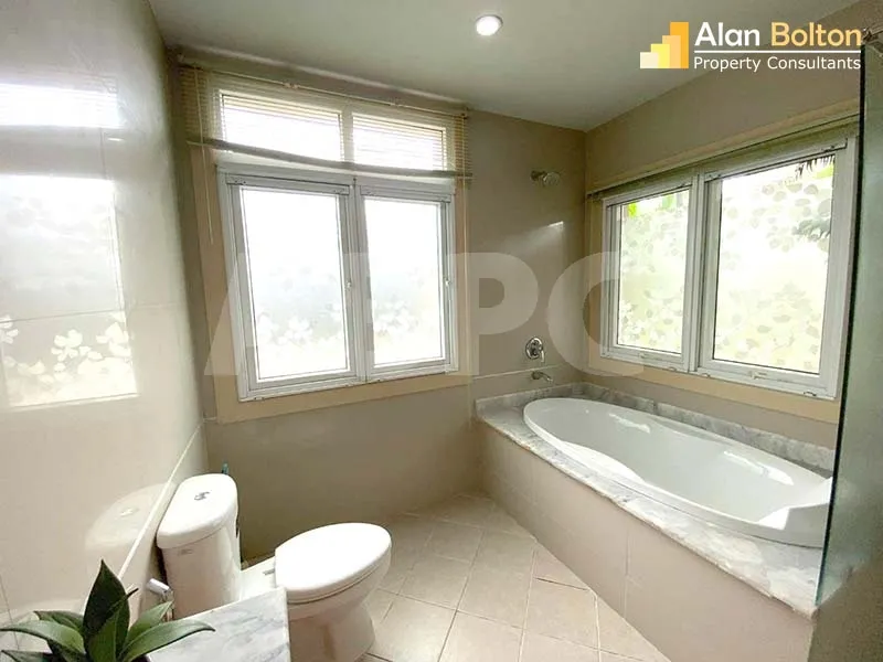 3 Bed 3 Bath House In East Pattaya photo 9