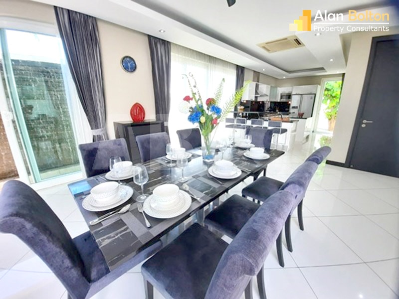 Modern Luxury 5 Bed 6 Bath Pool Villa In Jomtien photo 15