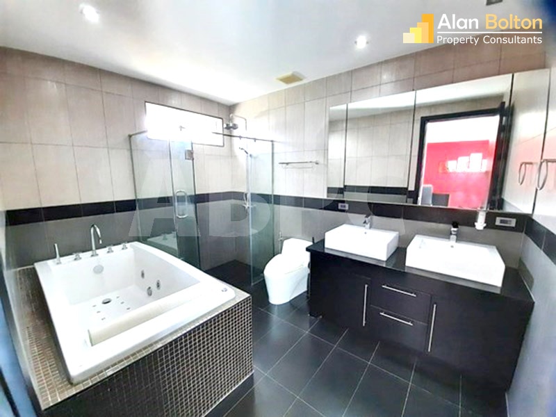 Modern Luxury 5 Bed 6 Bath Pool Villa In Jomtien photo 17