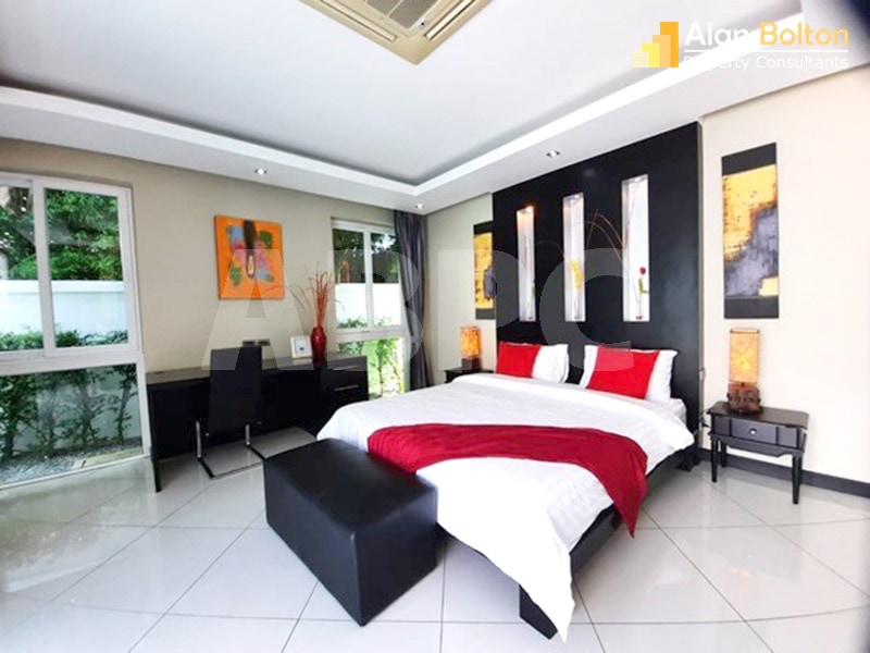 Modern Luxury 5 Bed 6 Bath Pool Villa In Jomtien photo 8