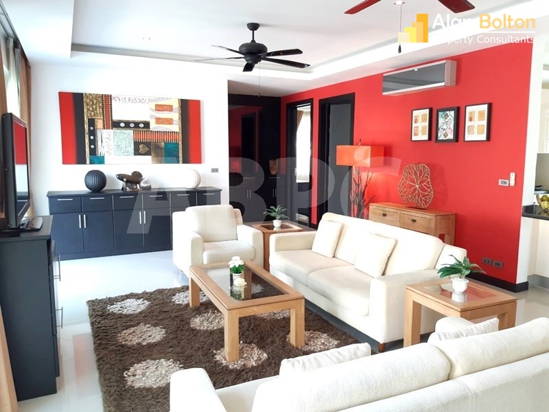 4 Bed 5 Bath Pool Villa in East Pattaya photo 6