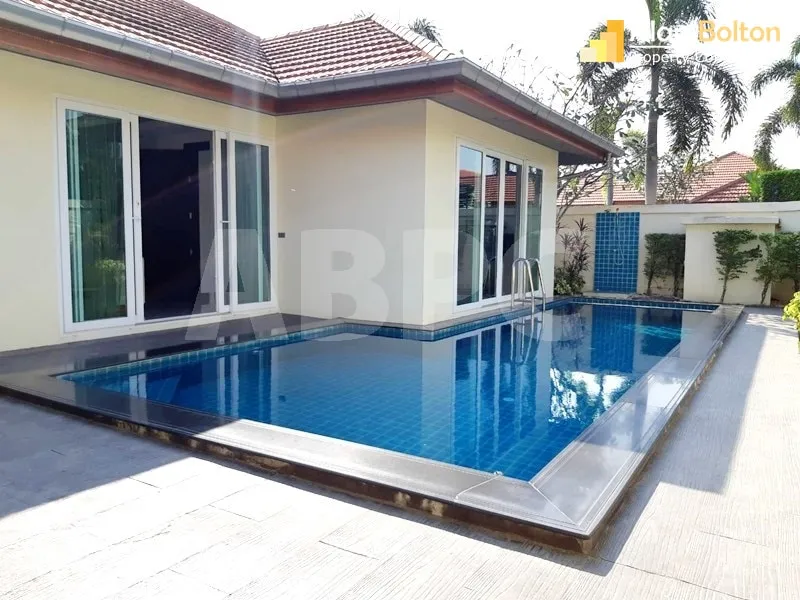 4 Bed 5 Bath Pool Villa in East Pattaya