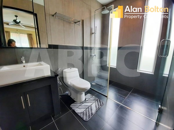 4 Bed 5 Bath in East Pattaya HS5600 photo 15