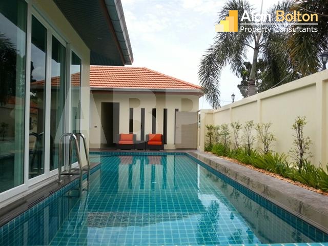 4 Bed 5 Bath in East Pattaya HS5600 photo 6