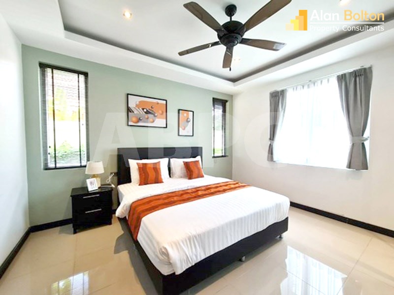 4 Bed 5 Bath in East Pattaya - Whispering Palms photo 4