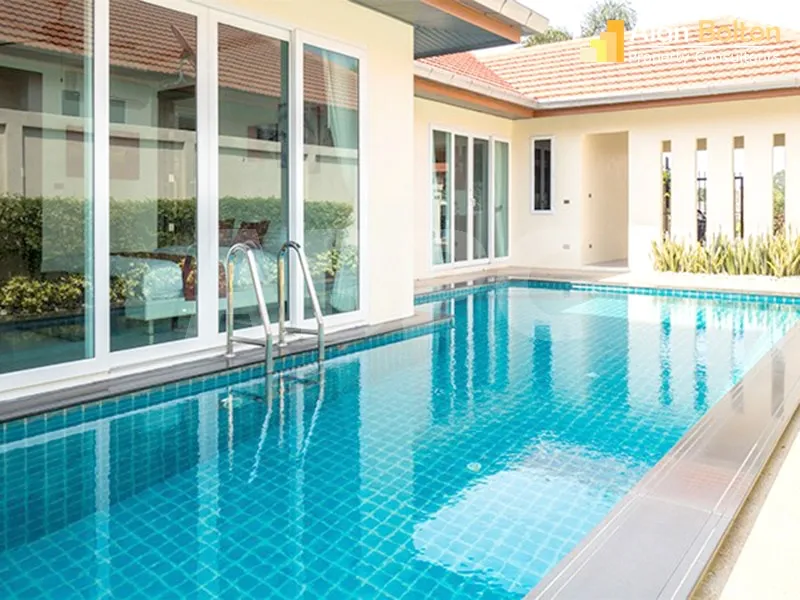 4 Bed 5 Bath in East Pattaya - Whispering Palms photo 2