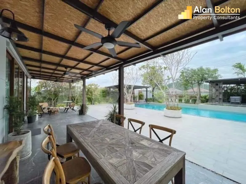 3 Bed 3 Bath Pool Villa in Huay Yai photo 3