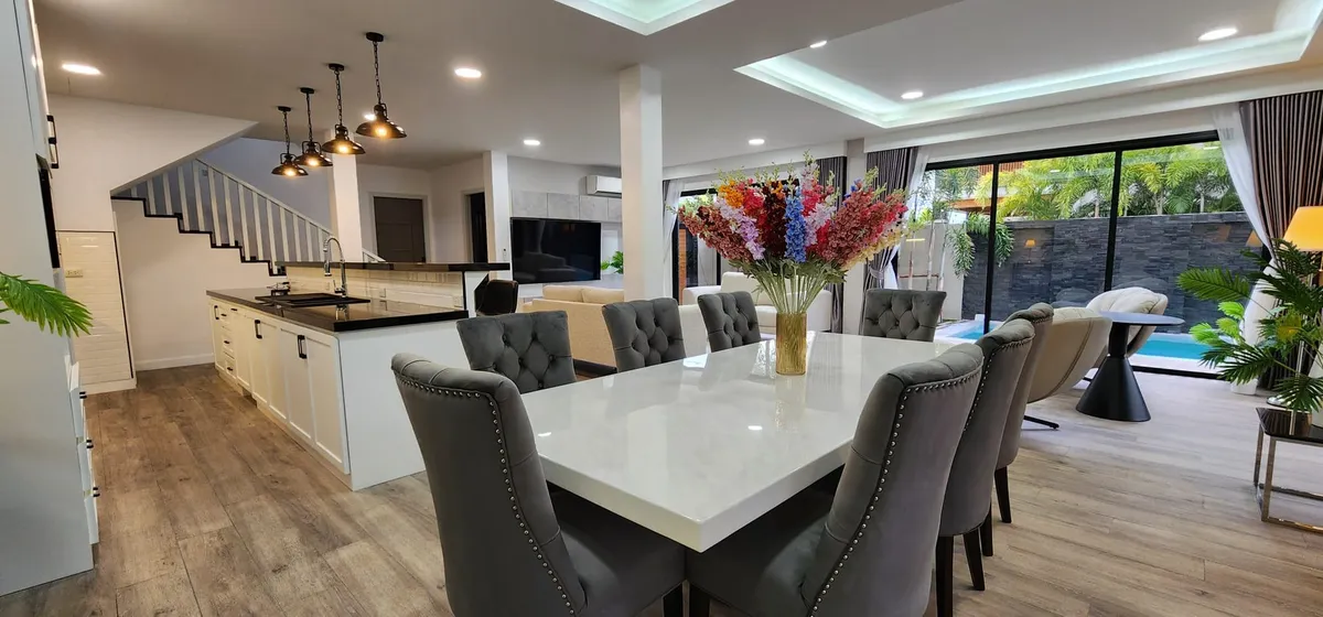 Luxury Brand New Pool Villa 5 bedrooms 6 bathrooms in Mabprachan Lake for SALE/RENT photo 8