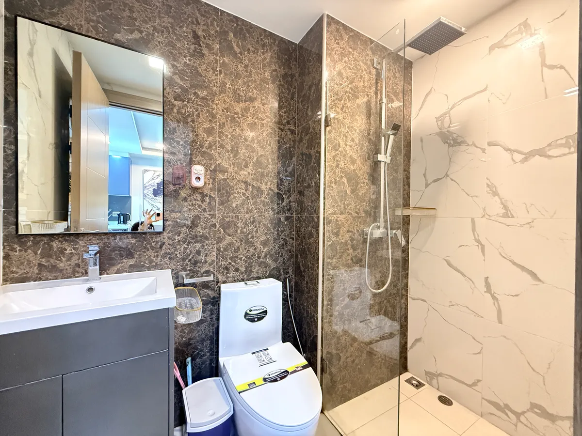 1 Bedroom pool view for rent photo 3