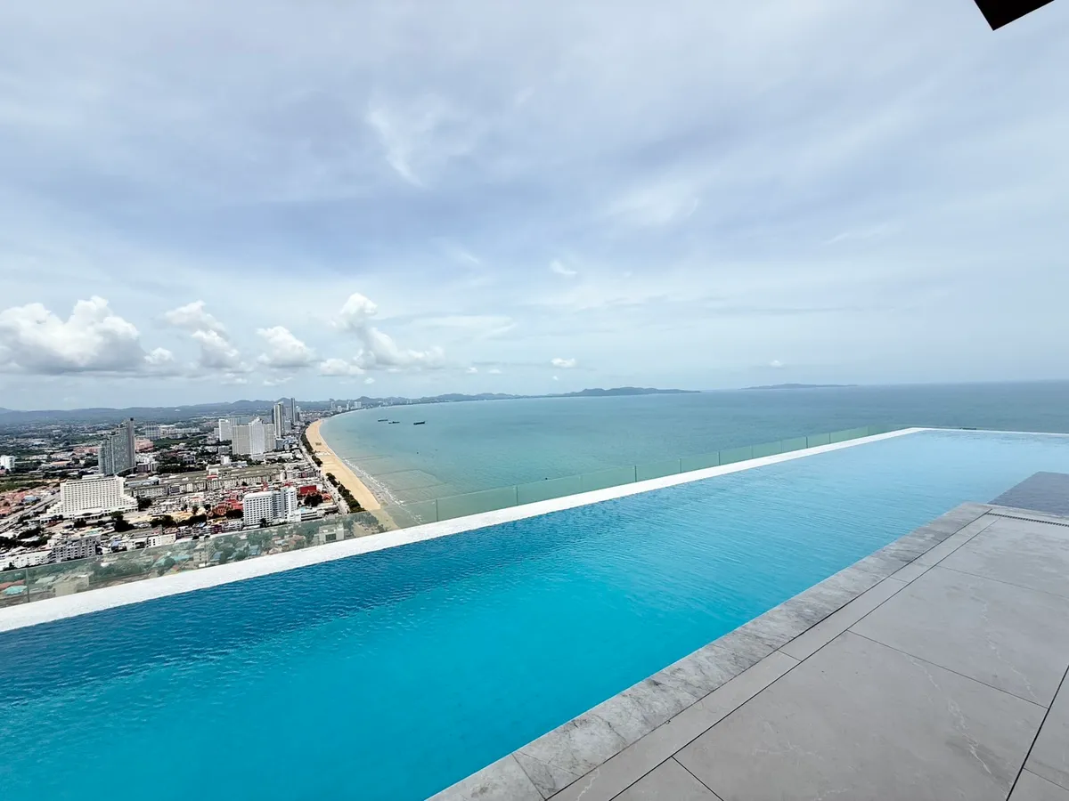 Luxury Beachfront Condo for Sale in Jomtien photo 3