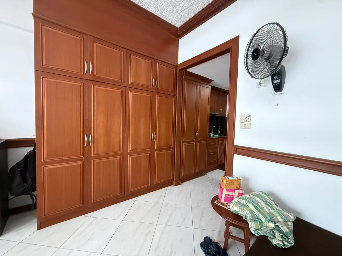 Cosy room at Jomtien Condotel/ Village for sale photo 11