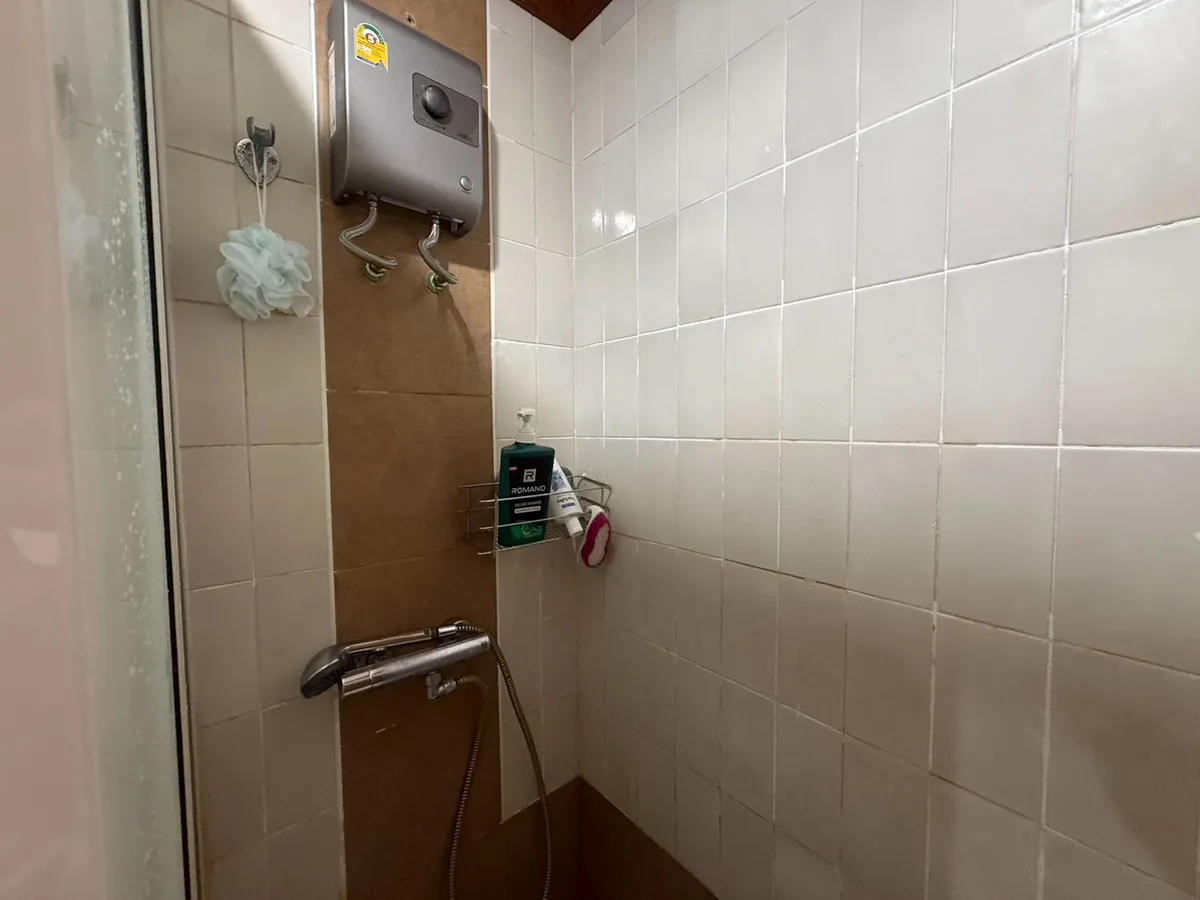 Cosy room at Jomtien Condotel/ Village for sale photo 21