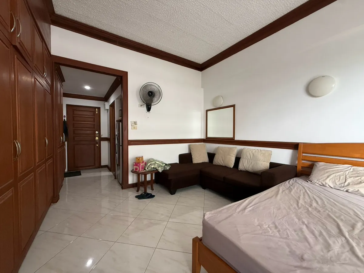 Cosy room at Jomtien Condotel/ Village for sale photo 3