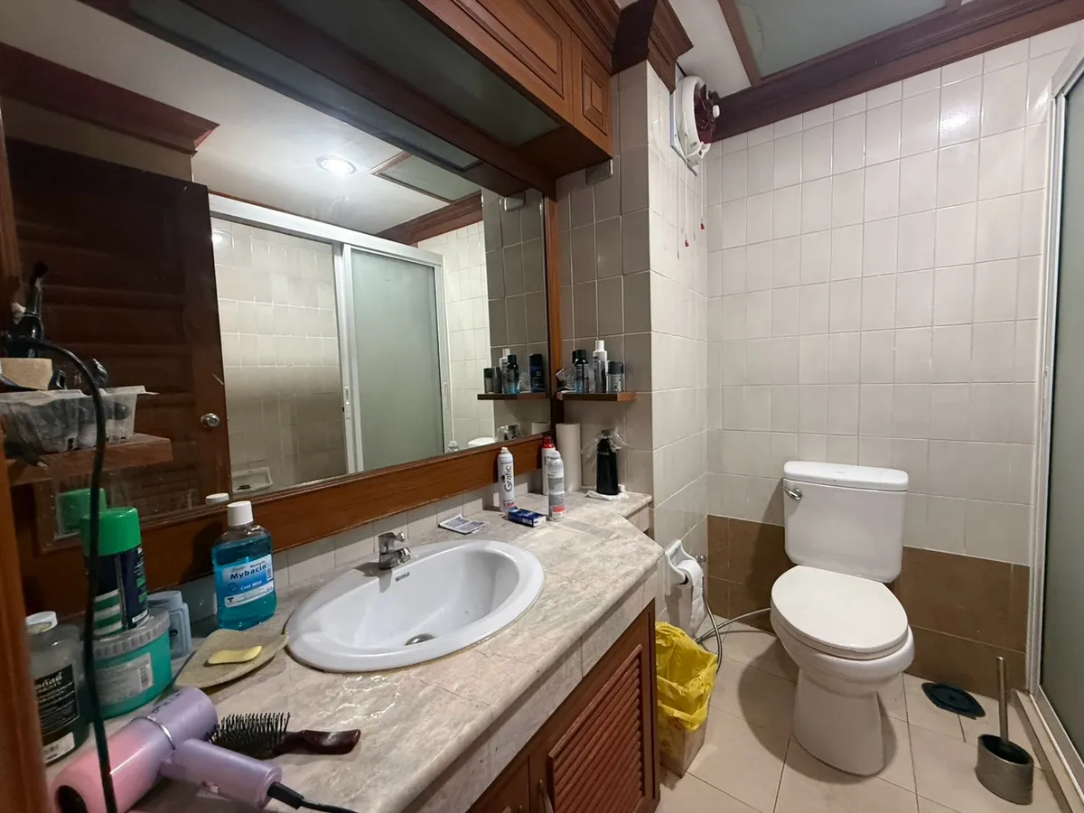 Cosy room at Jomtien Condotel/ Village for sale photo 20