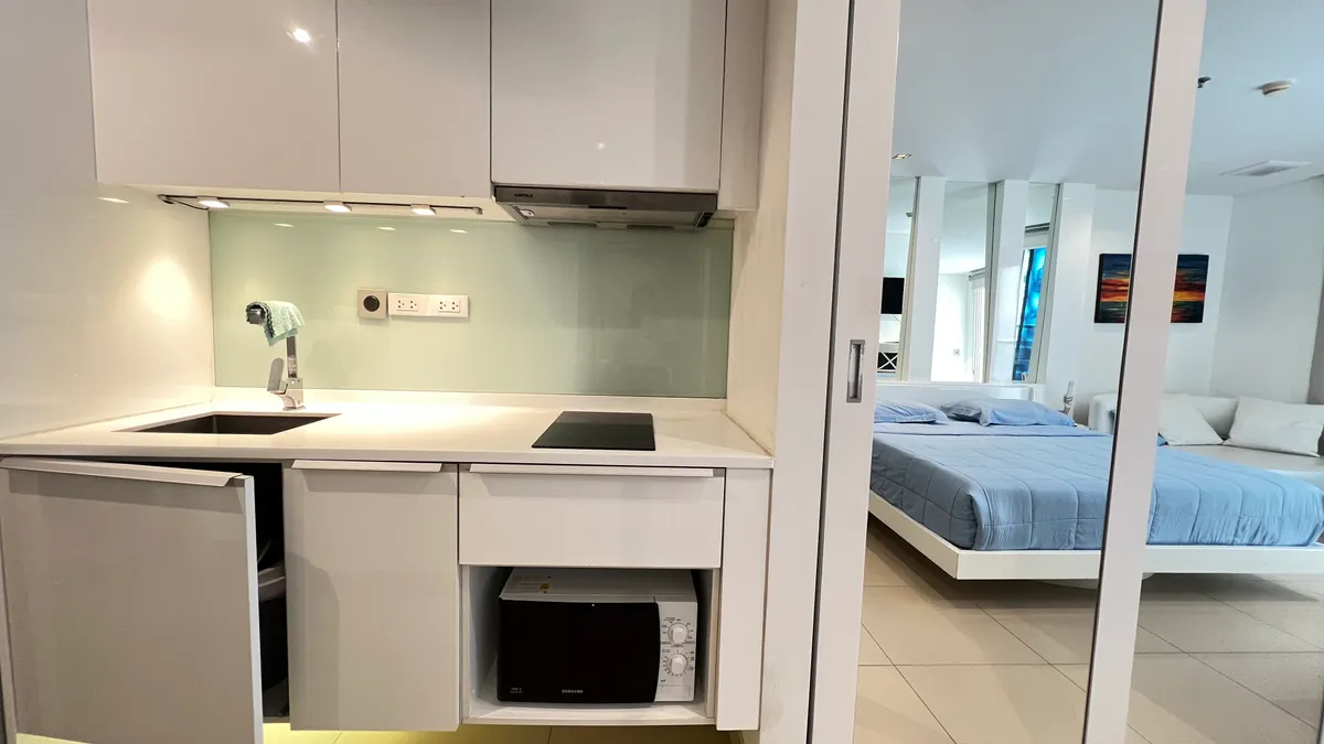 Studio 1 Bathroom in Pratumnak photo 9