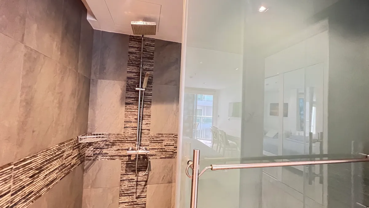 Studio 1 Bathroom in Pratumnak photo 7