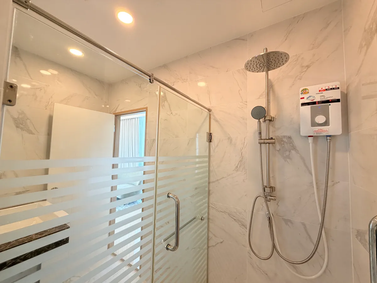 5 minutes to Jomtien Beach Foreign Name Condo For Sale photo 7