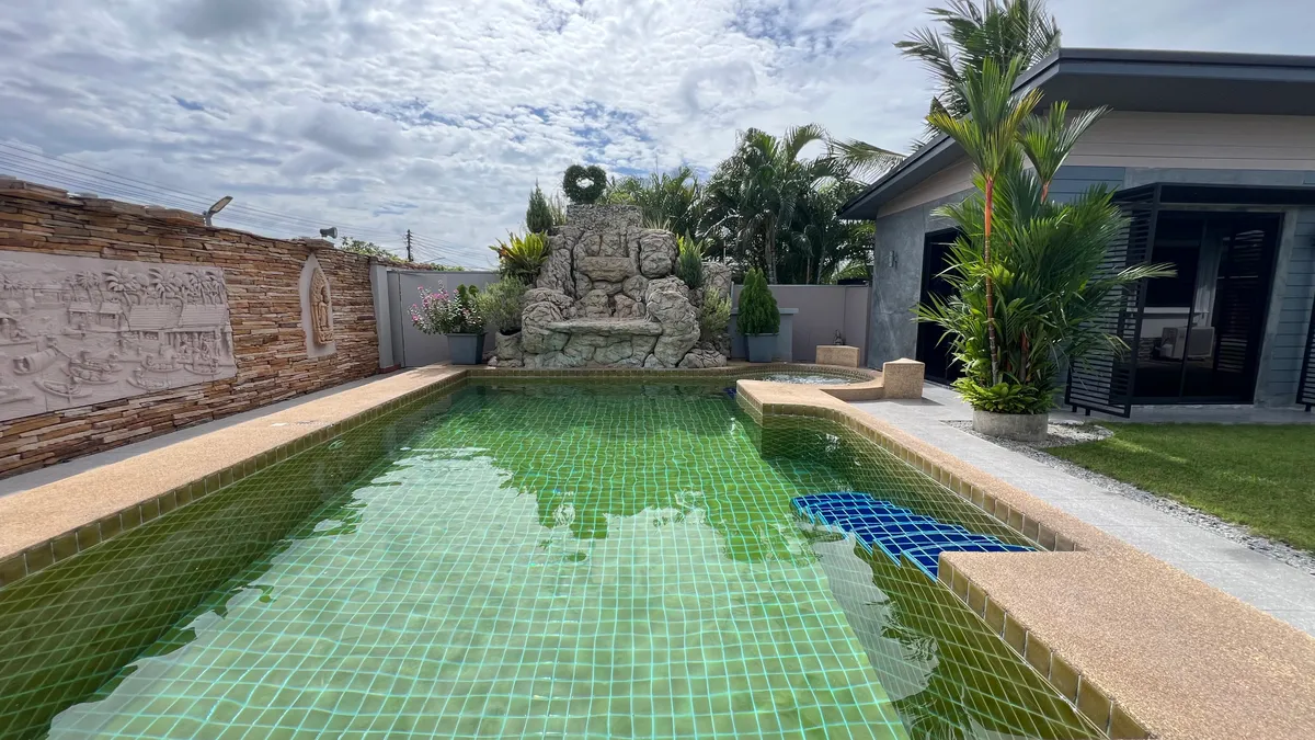 Pool villa 3 Bedrooms 3 Bathrooms in East pattaya photo 2