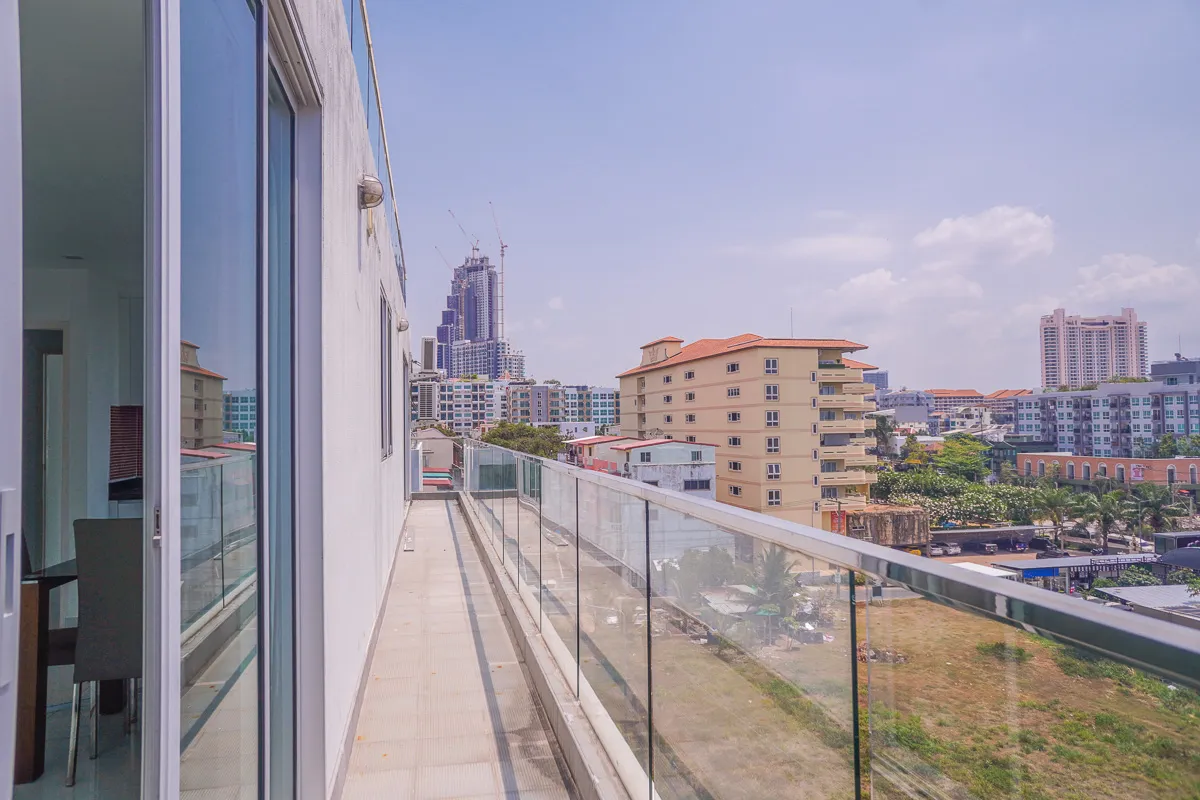 100 Sqm. condo For Sale Near Beach In Prahtamnak photo 7