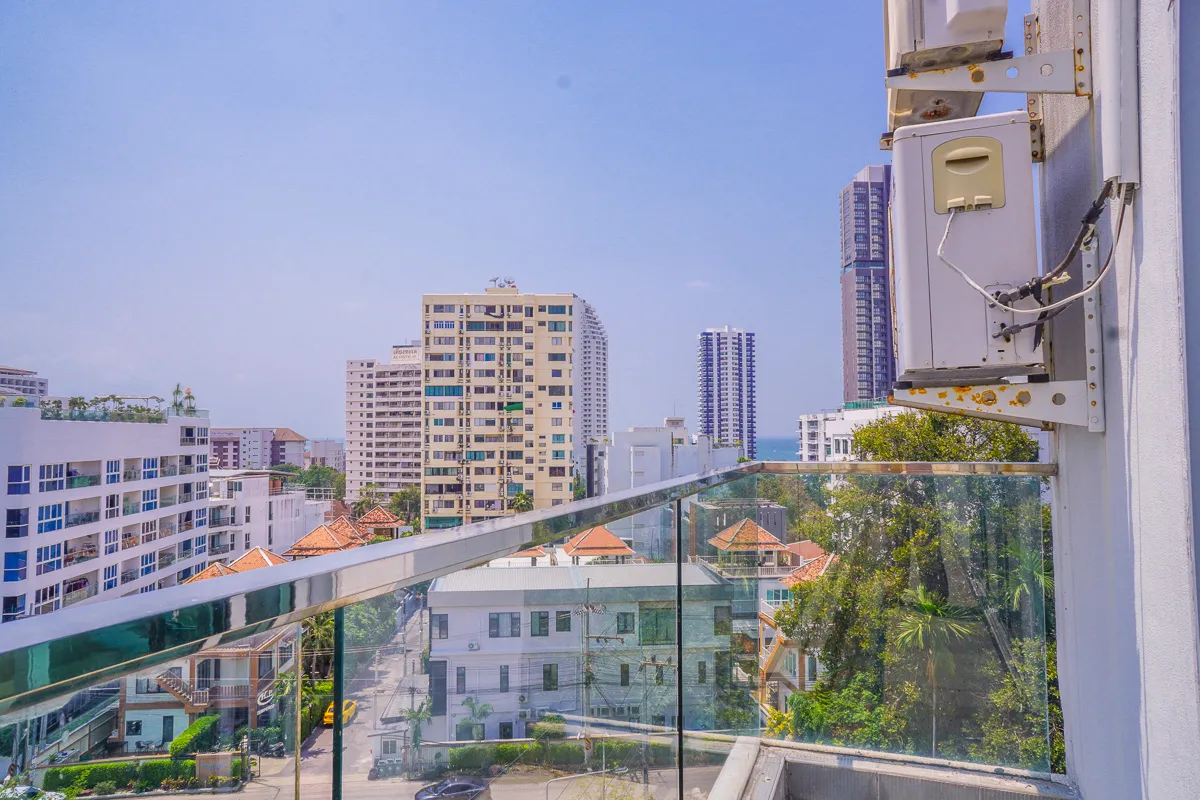 100 Sqm. condo For Sale Near Beach In Prahtamnak