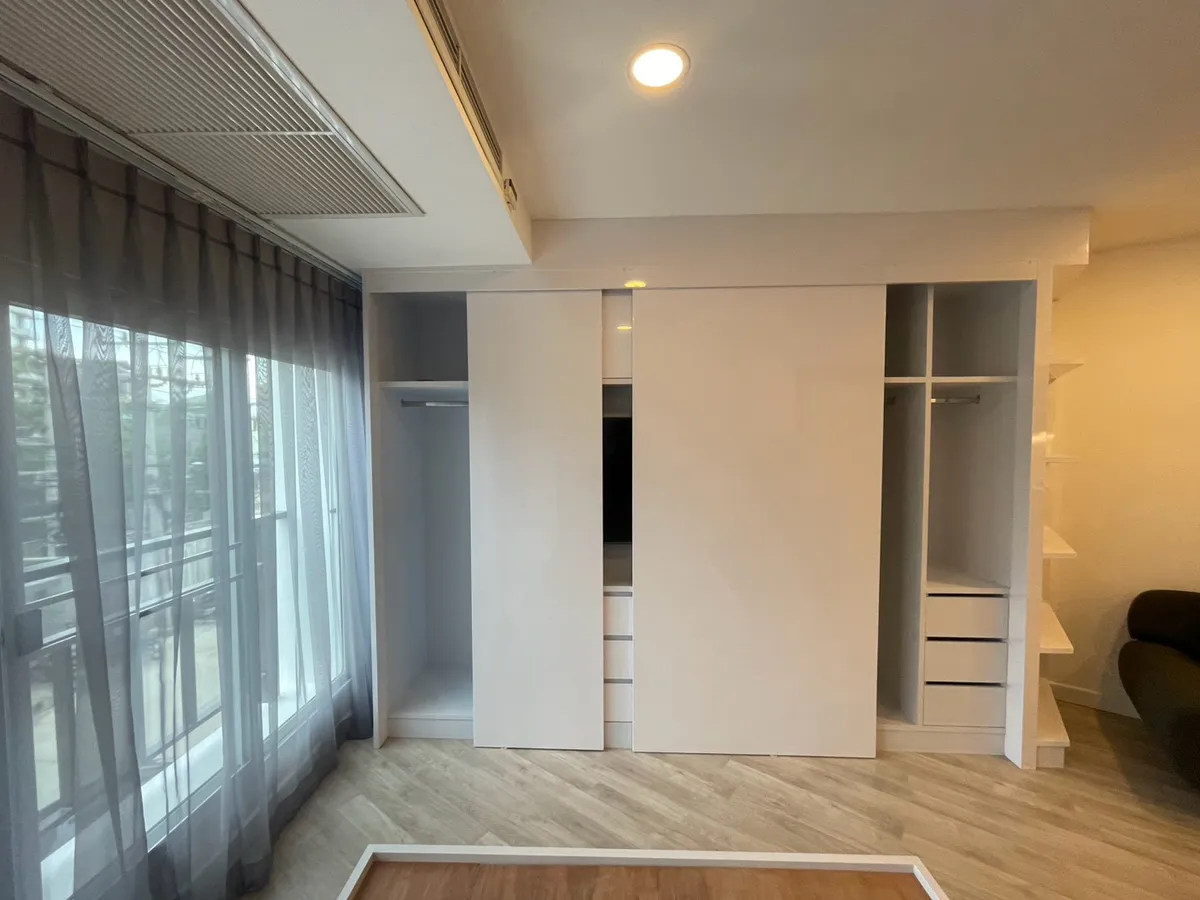 Modern and bright condo for sale at The Clubhouse photo 23