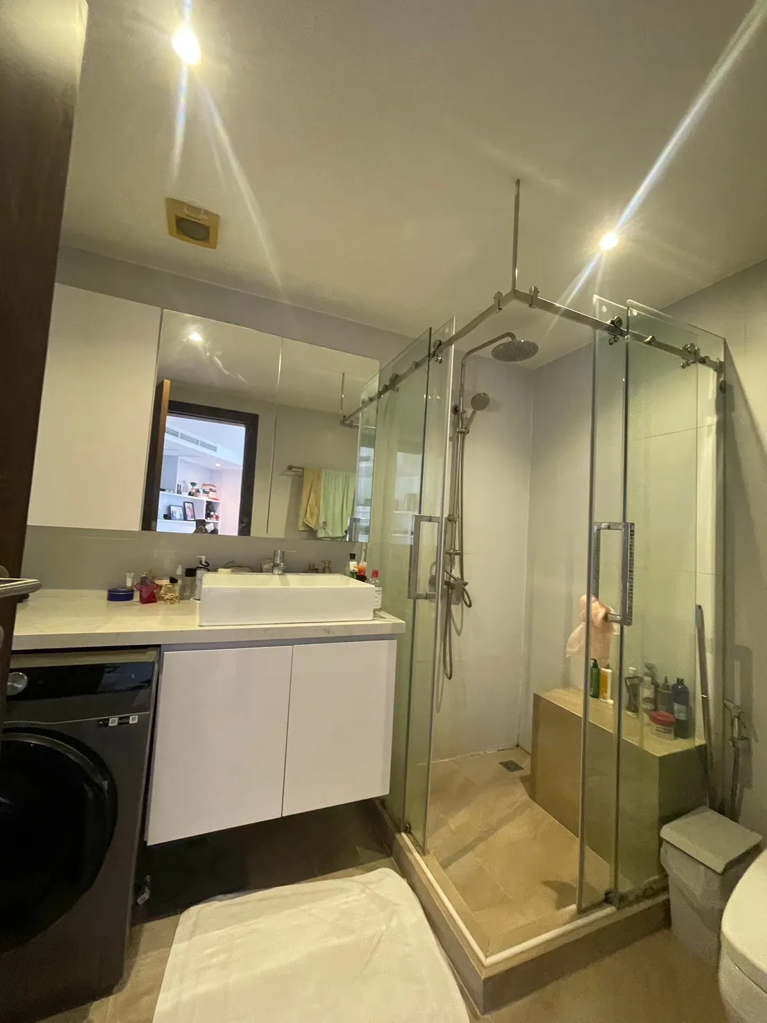 Modern and bright condo for sale at The Clubhouse photo 11