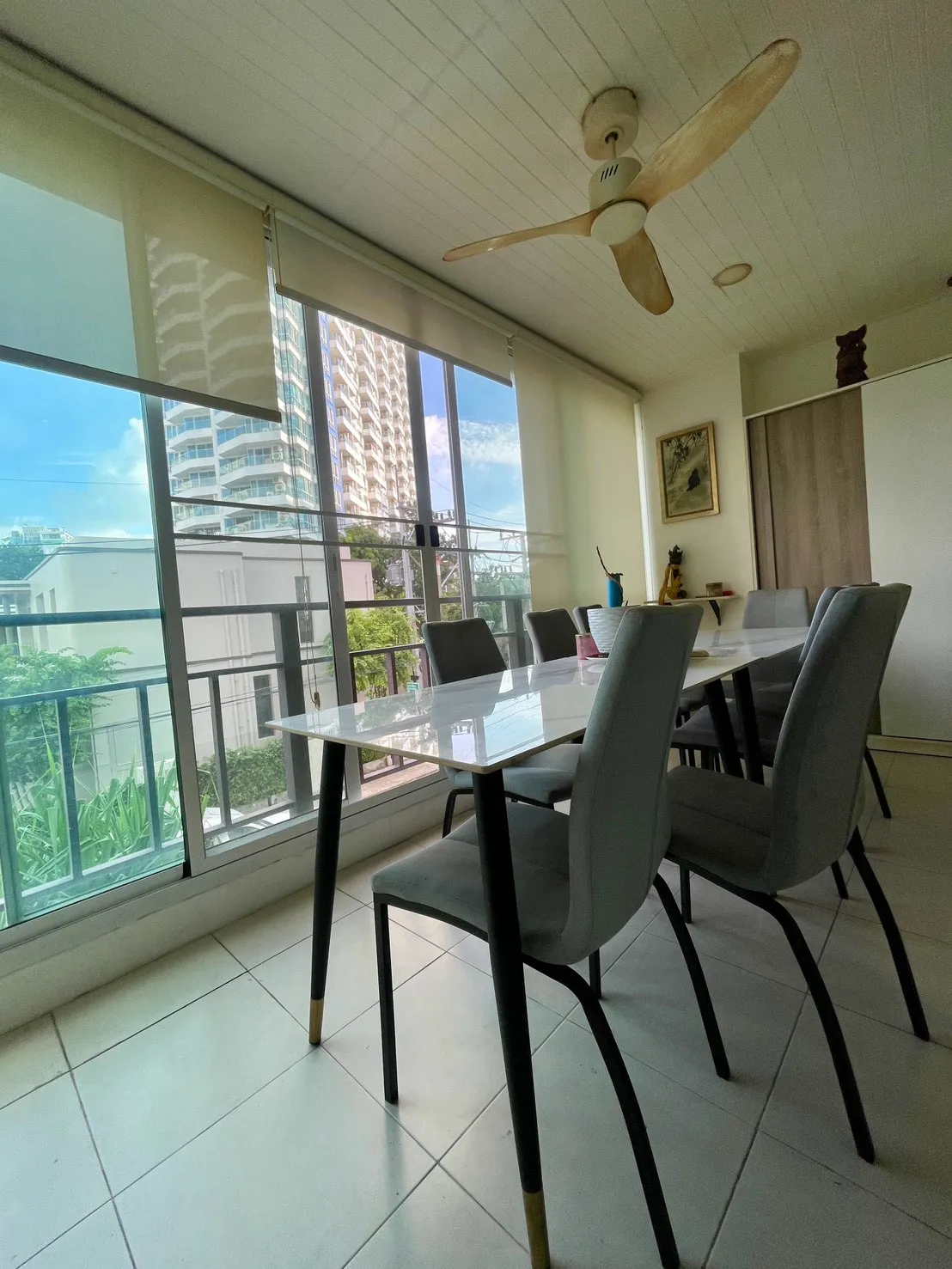 Modern and bright condo for sale at The Clubhouse photo 9