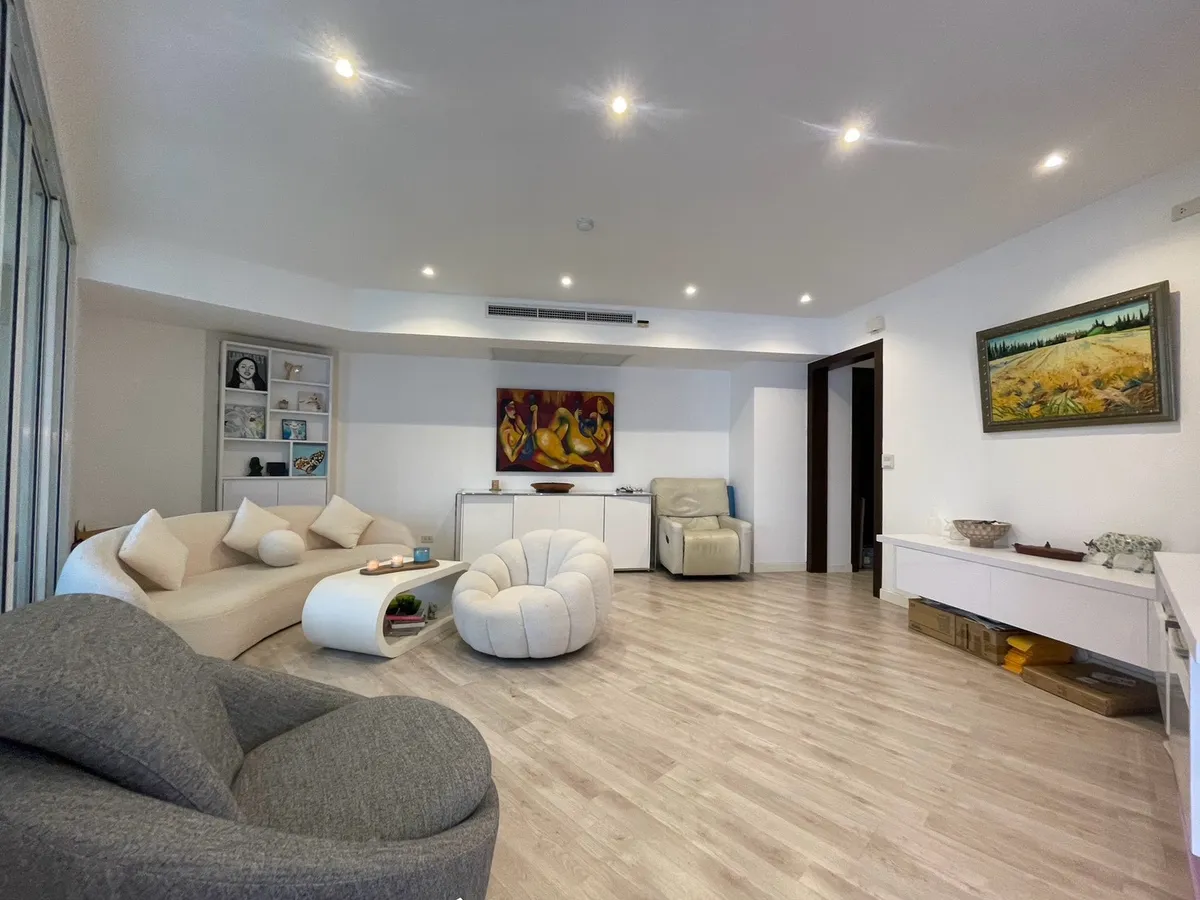 Modern and bright condo for sale at The Clubhouse