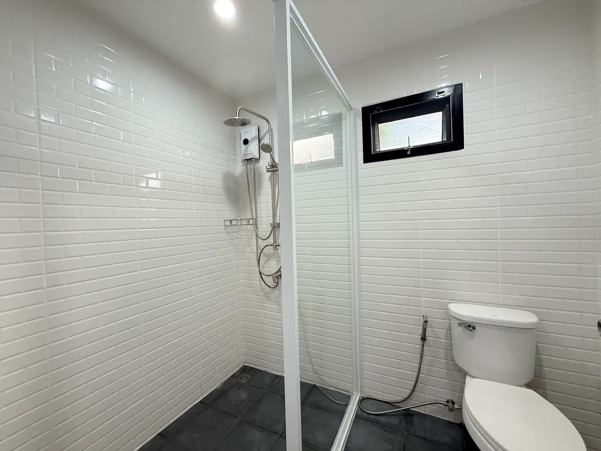 Luxury 8-Bedroom two Houses, One Private Pool Villa in Pattaya photo 11