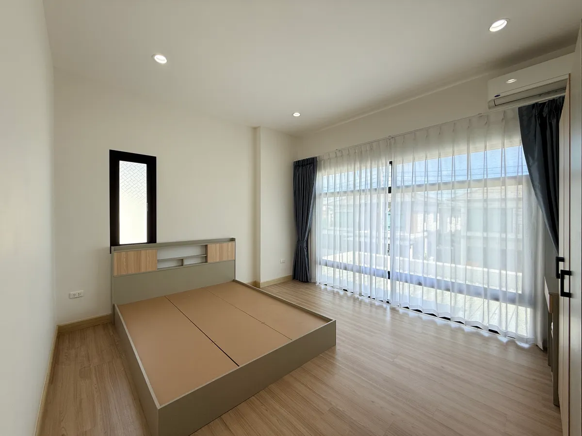 Luxury 8-Bedroom two Houses, One Private Pool Villa in Pattaya photo 16