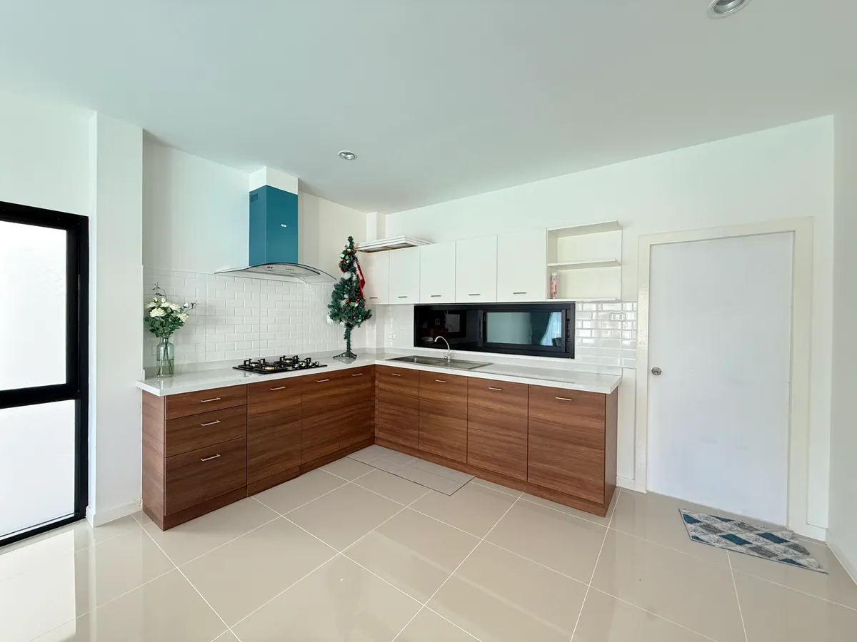 Luxury 8-Bedroom two Houses, One Private Pool Villa in Pattaya photo 8