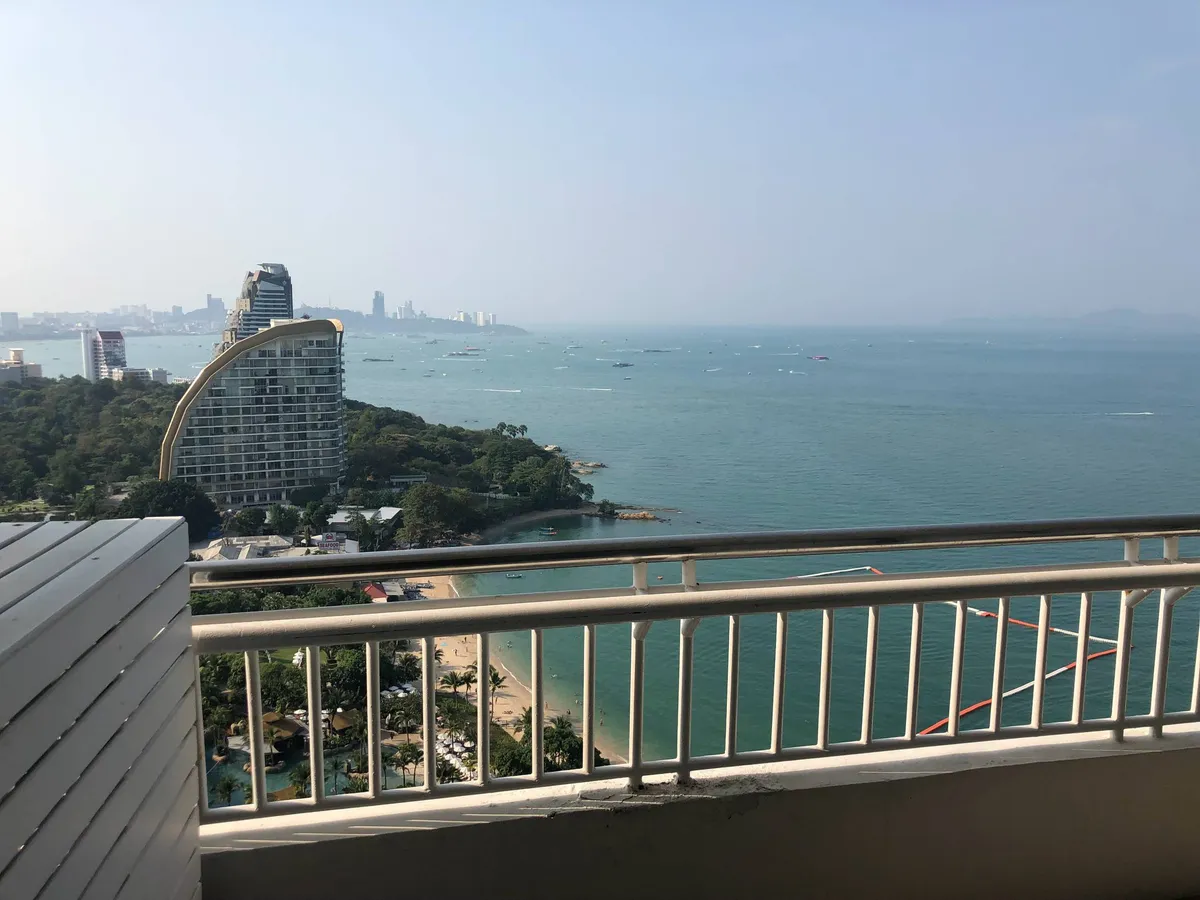 A large 3 bedroom condominium beachfront in wong amat