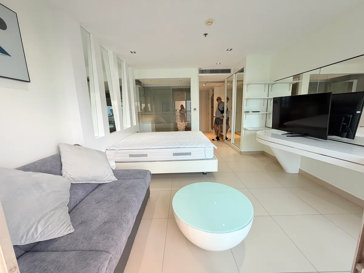 Studio Condo For Rent Near Prahtamnak Beach photo 9