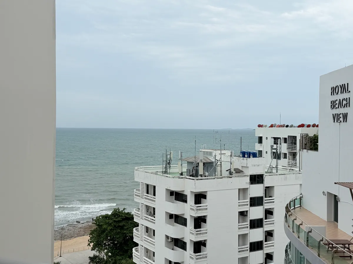 Studio Condo For Rent Near Prahtamnak Beach photo 13