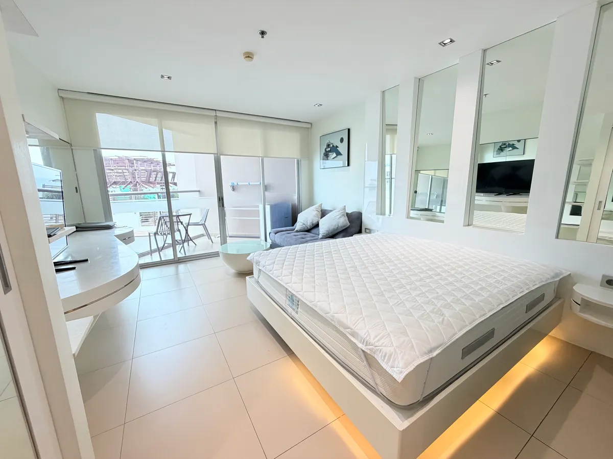 Studio Condo For Rent Near Prahtamnak Beach photo 12