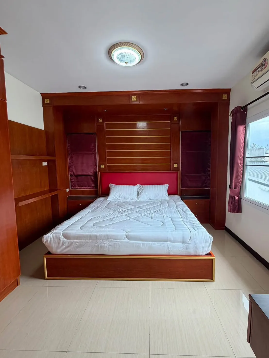 2-Story House for Rent 4 Bedrooms 4 Bathrooms in East Pattaya photo 13