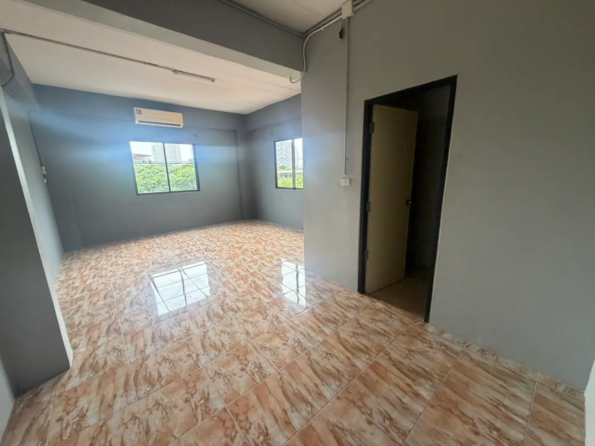 Office Rend photo 4