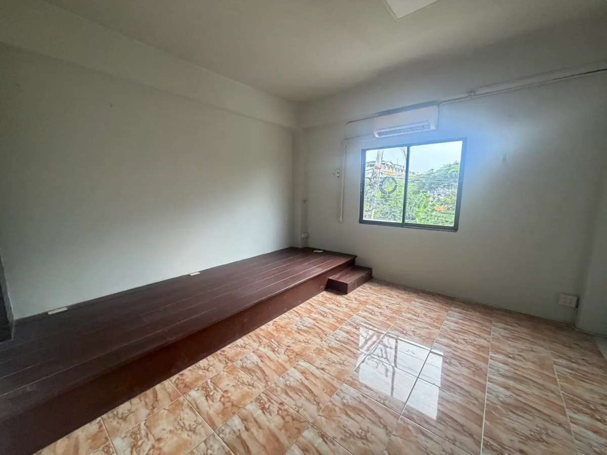 Office Rend photo 7