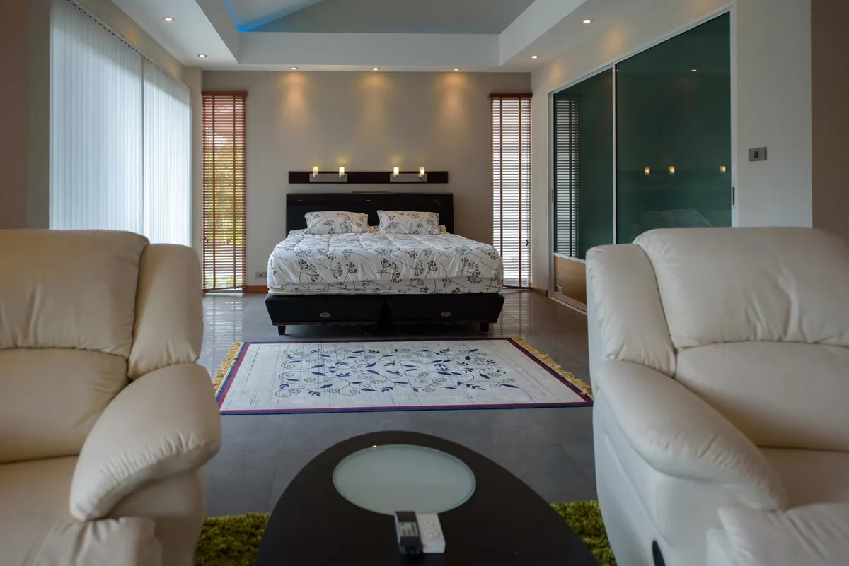 Luxuy Villa with a common pool near the beach 4 bedroom 3 bathrooms in Jomtien for RENT photo 18