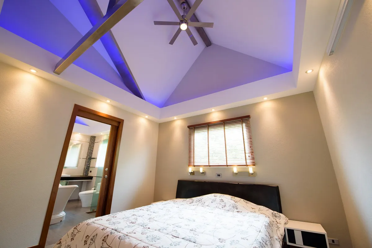 Luxuy Villa with a common pool near the beach 4 bedroom 3 bathrooms in Jomtien for RENT photo 12