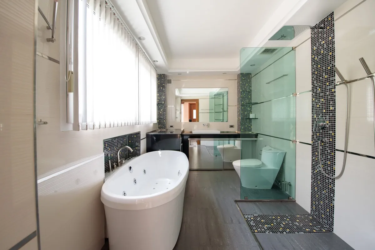 Luxuy Villa with a common pool near the beach 4 bedroom 3 bathrooms in Jomtien for RENT photo 23
