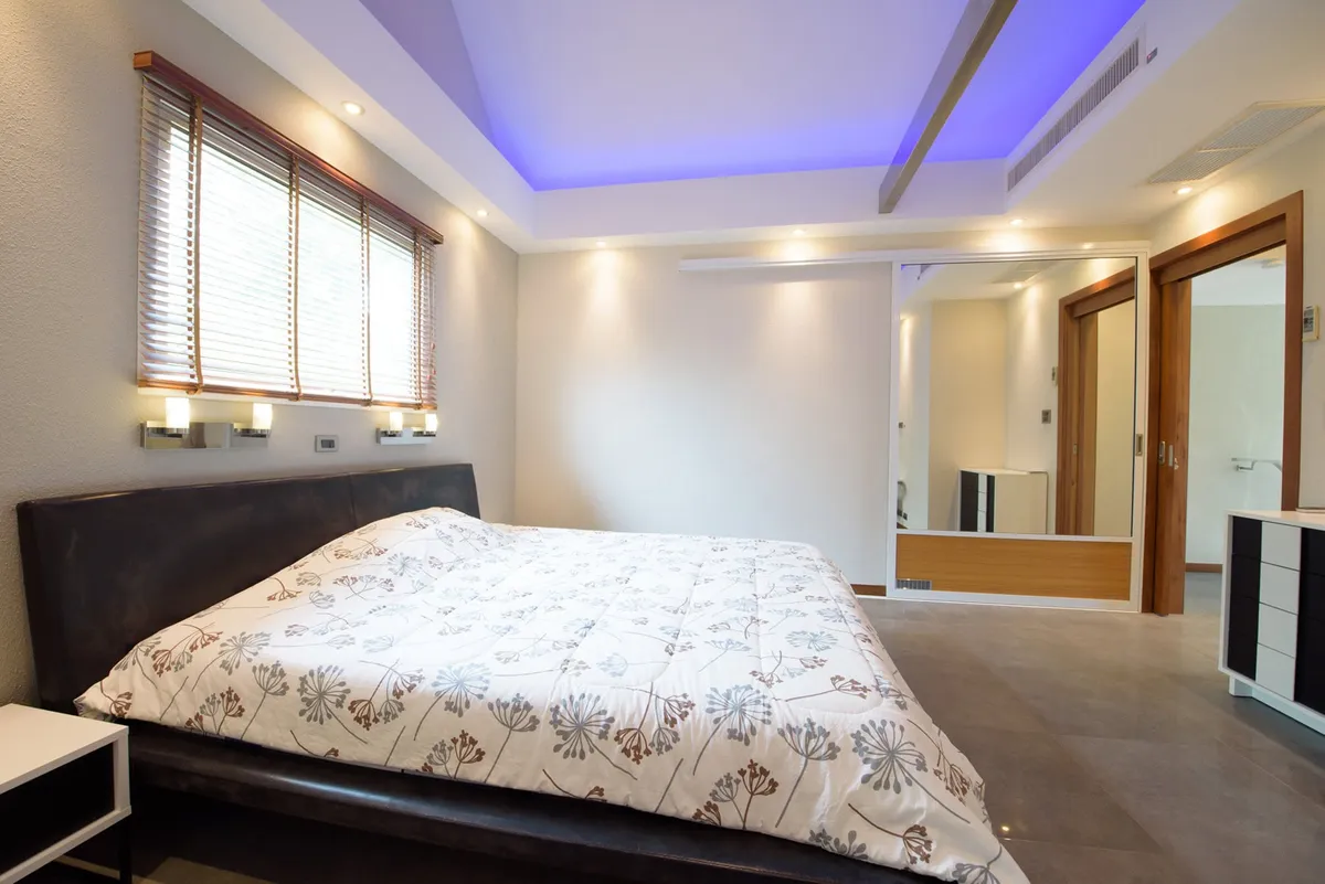 Luxuy Villa with a common pool near the beach 4 bedroom 3 bathrooms in Jomtien for RENT photo 21