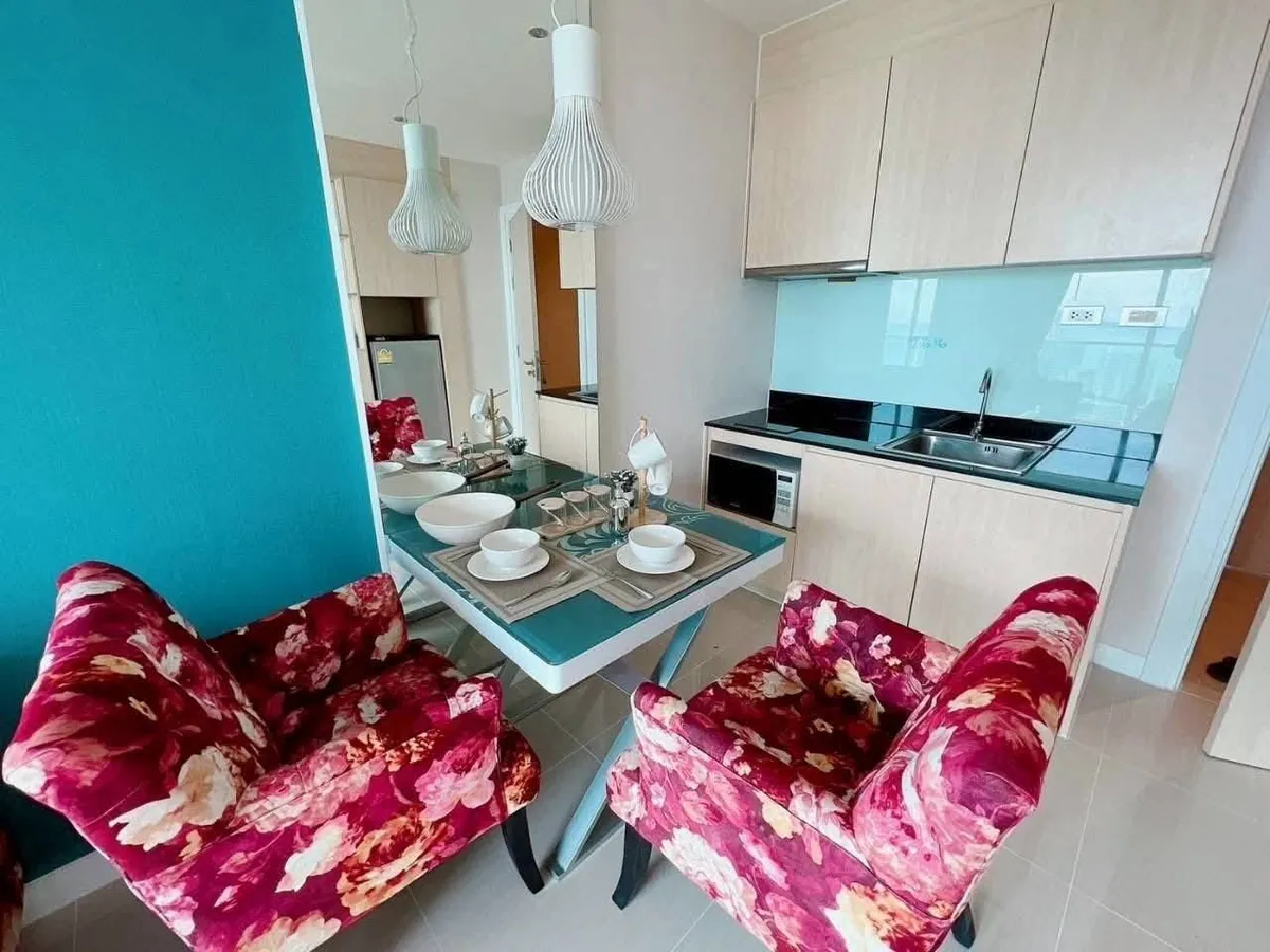 High Floor One bedroom Condo For Rent photo 4