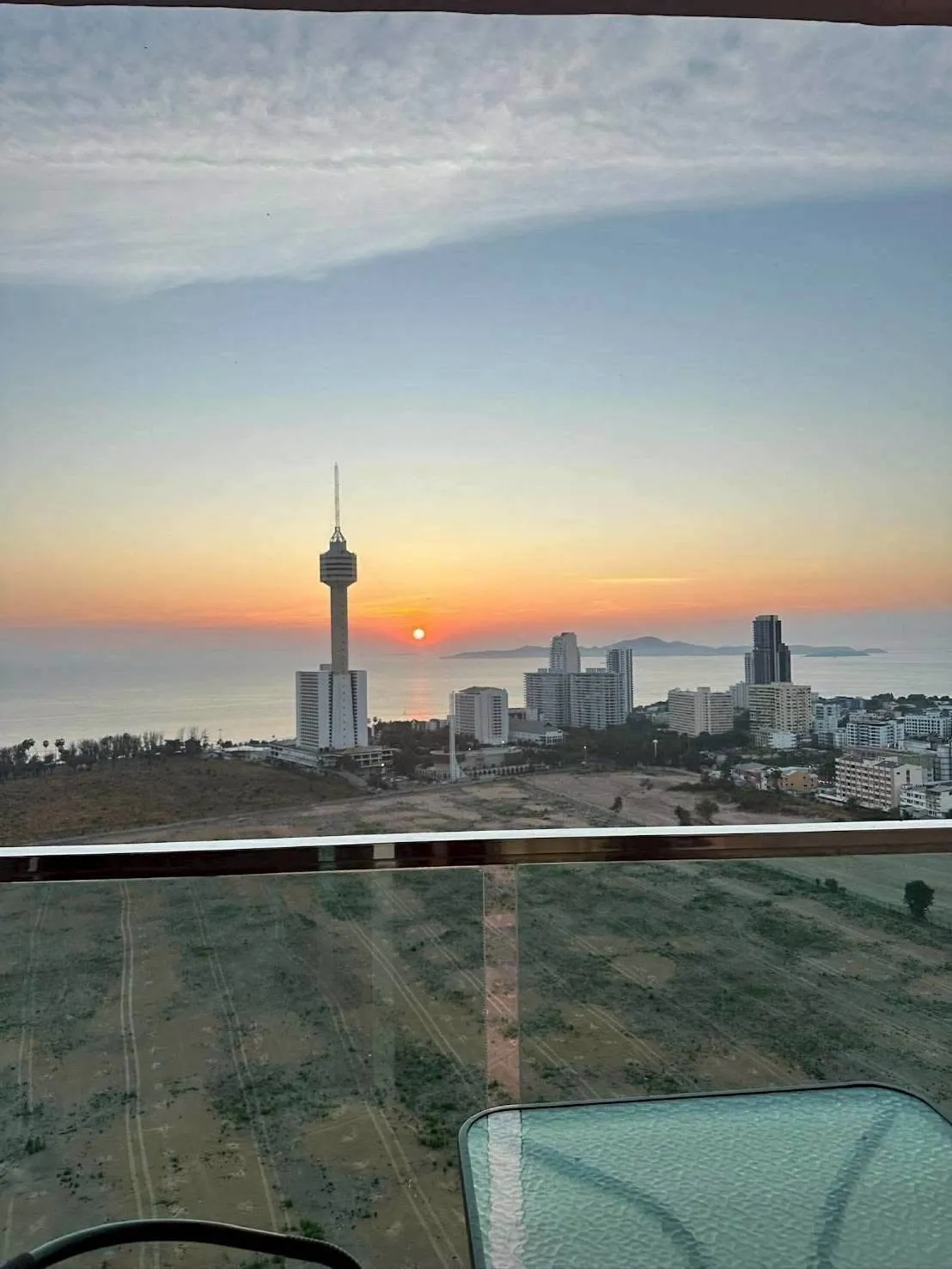 High Floor One bedroom Condo For Rent