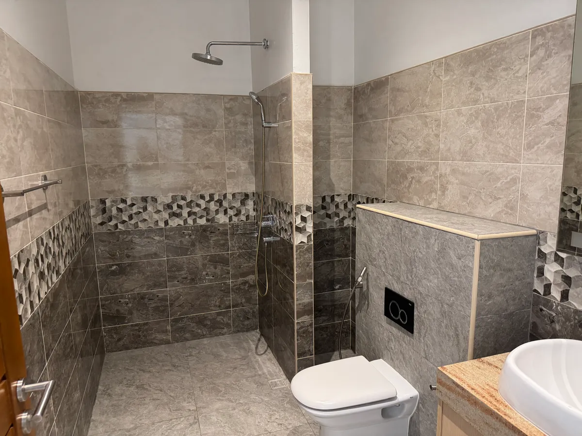 Modern 3-Bedroom Villa For Rent near Mabprachan Lake photo 13