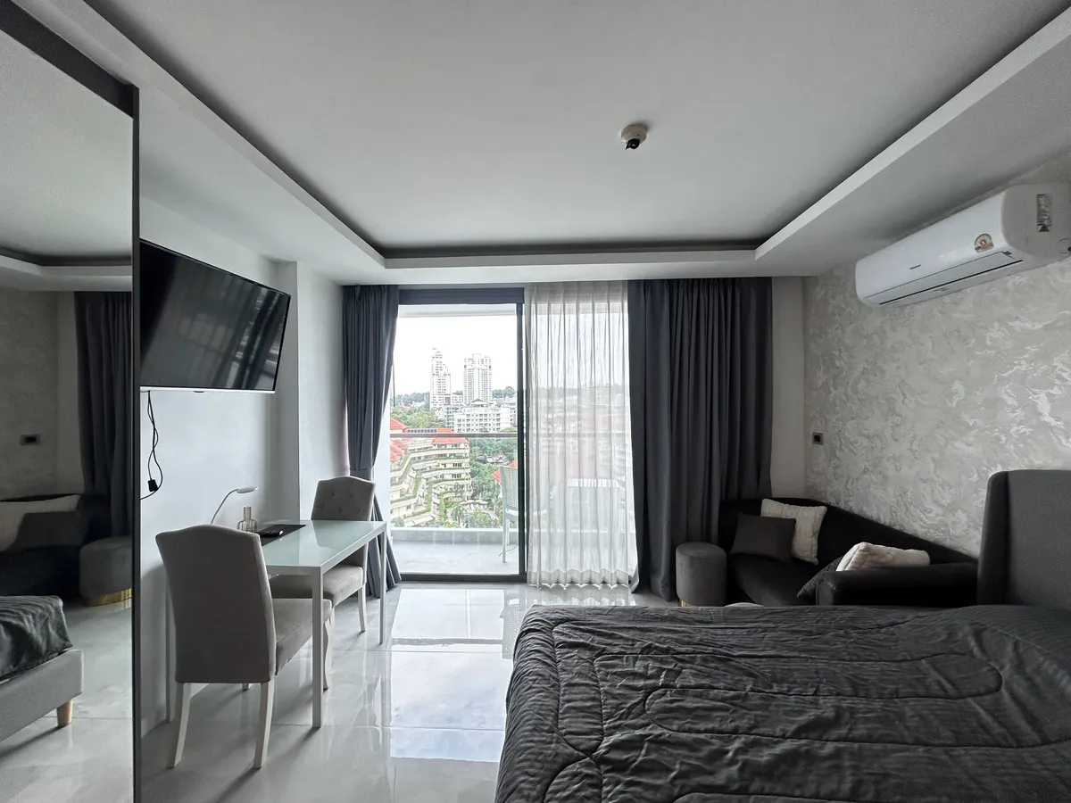 Newly Renovated Studio for Rent Pratumnak photo 3