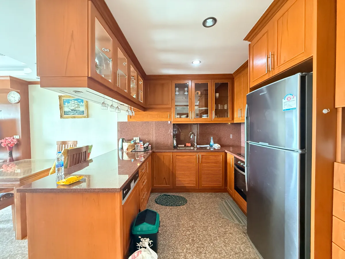 Sea view and city view for rent photo 10